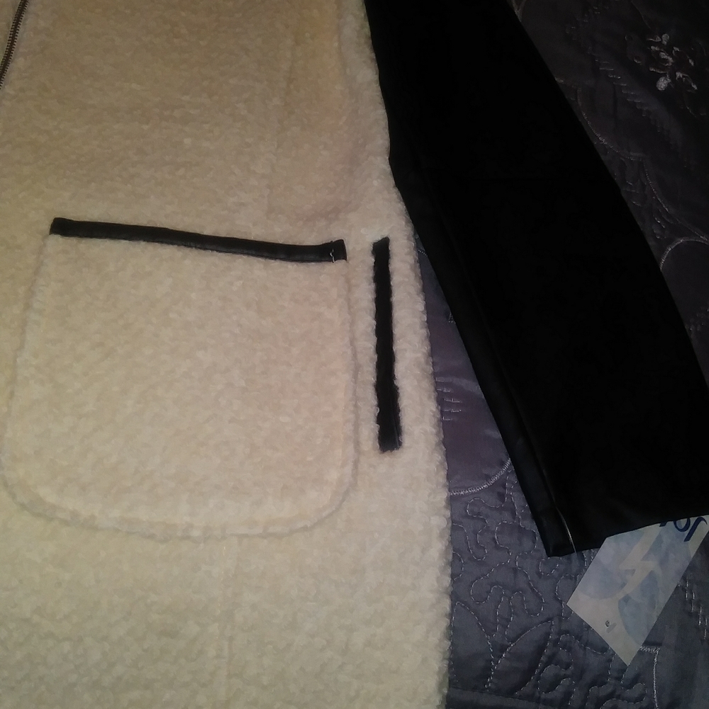 Jacket - Picture 2 of 6